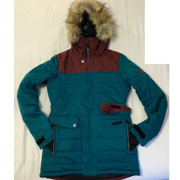 ❌ SOLD ❌ 686 Snowboard Waterproof Woman Jacket 🏂 - Picture 2 of 16